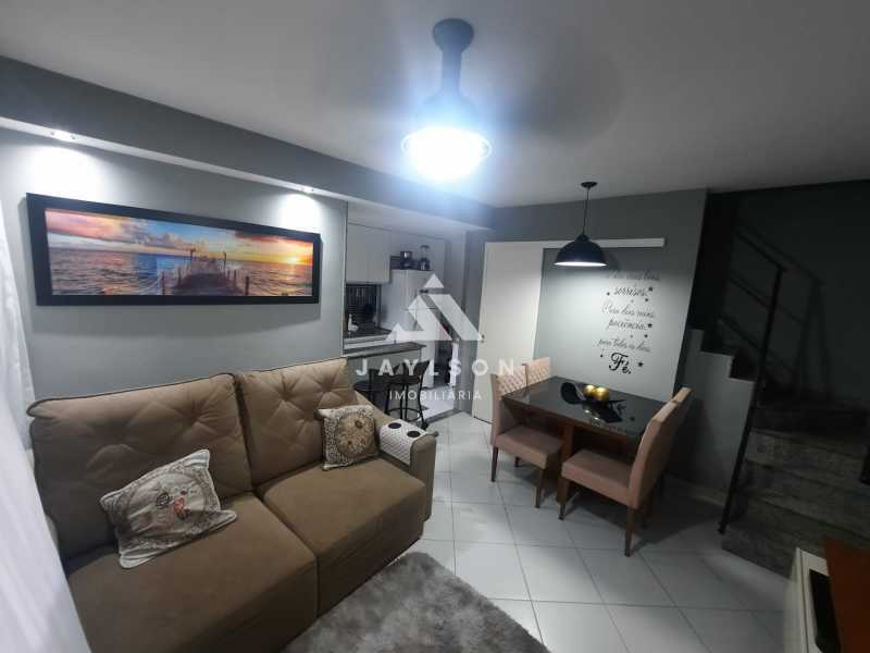 Casa à venda com 2 quartos, 56m² - Foto 12