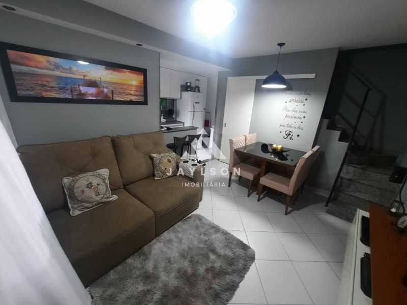 Casa à venda com 2 quartos, 56m² - Foto 14