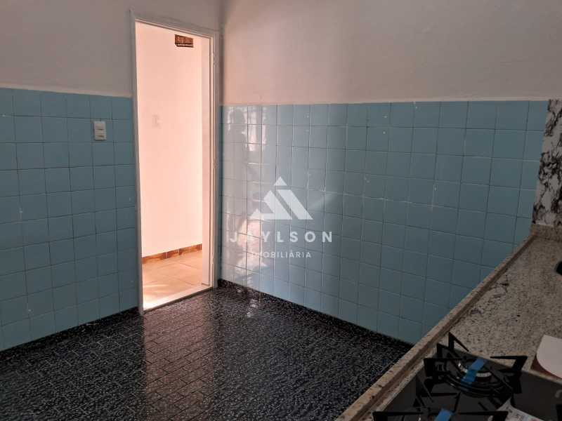 Apartamento à venda com 2 quartos, 65m² - Foto 18