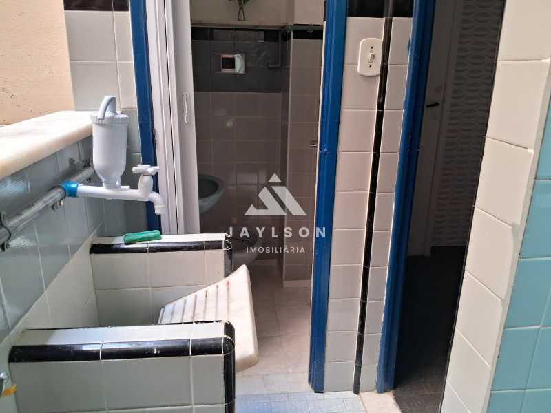 Apartamento à venda com 2 quartos, 65m² - Foto 21