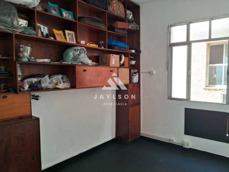 Apartamento à venda com 2 quartos, 65m² - Foto 9