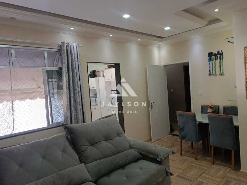 Apartamento à venda com 2 quartos, 75m² - Foto 2