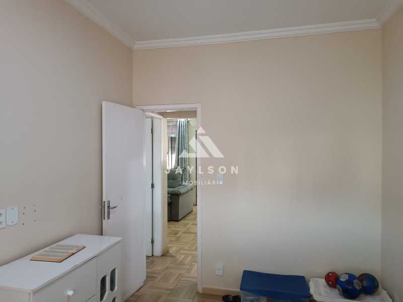 Apartamento à venda com 2 quartos, 75m² - Foto 10