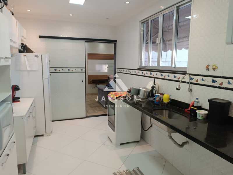 Apartamento à venda com 2 quartos, 75m² - Foto 13