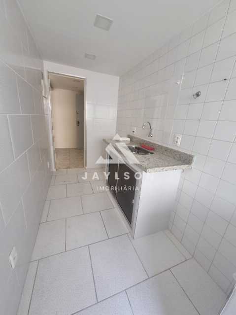 Apartamento à venda com 2 quartos, 55m² - Foto 13