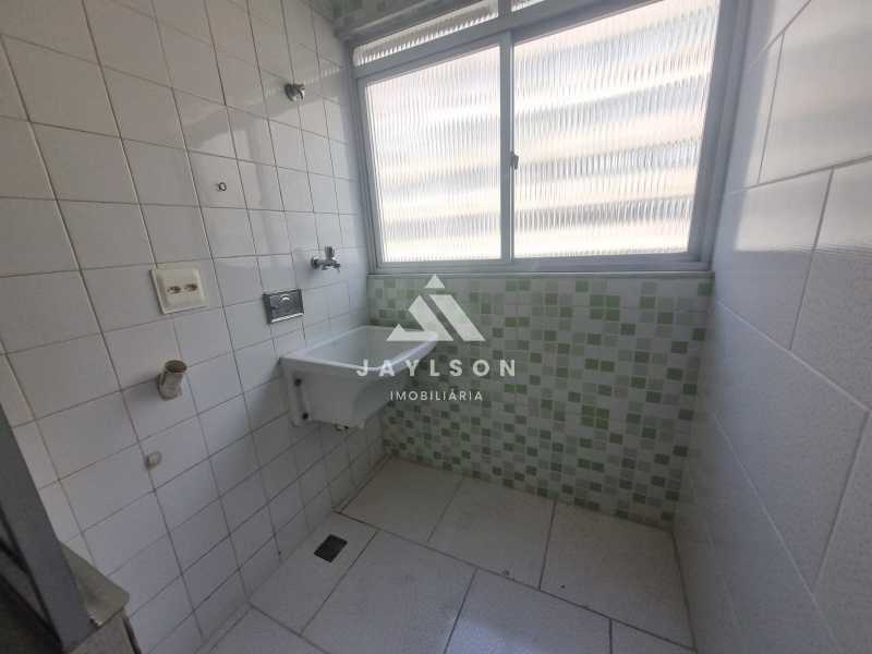 Apartamento à venda com 2 quartos, 55m² - Foto 15