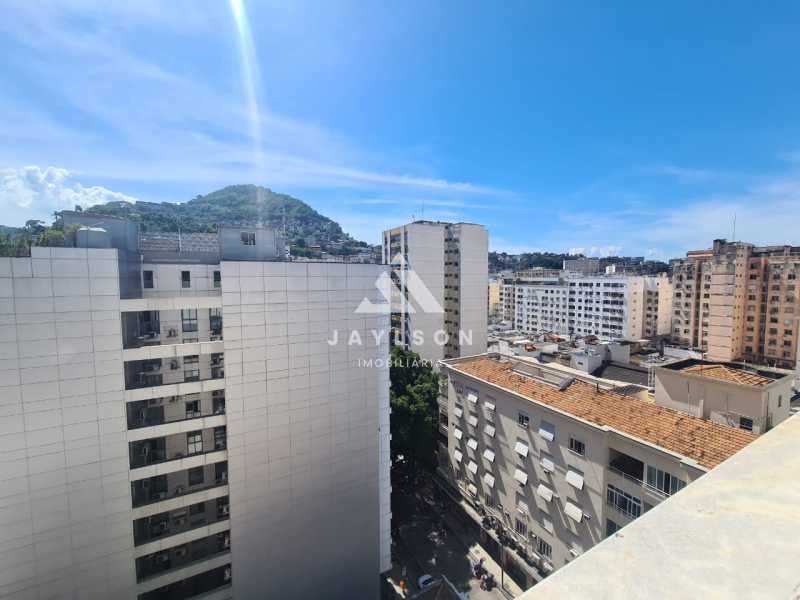 Apartamento à venda com 1 quarto, 37m² - Foto 25