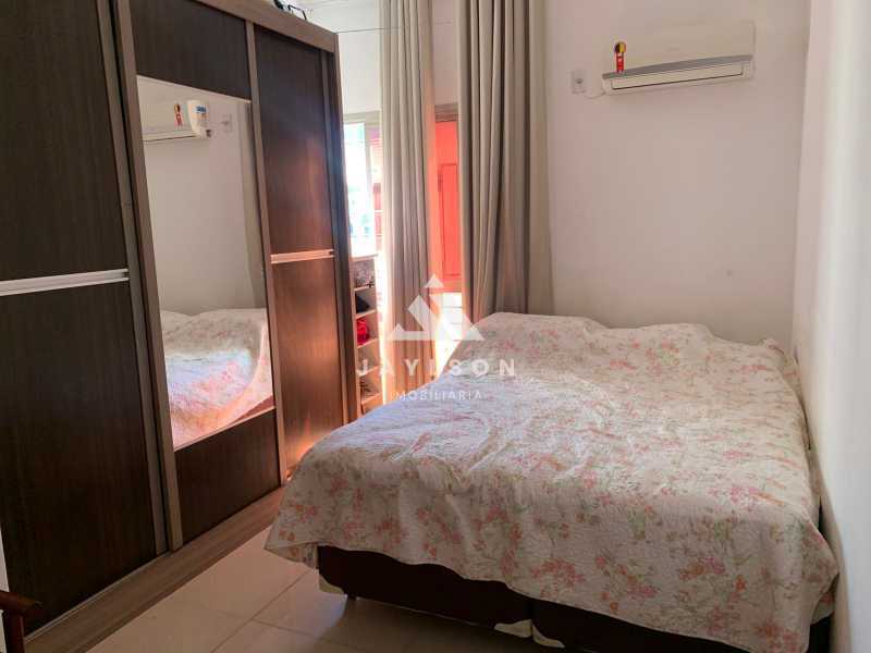 Apartamento à venda com 2 quartos, 70m² - Foto 4