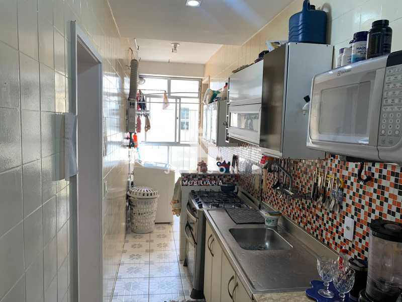 Apartamento à venda com 2 quartos, 70m² - Foto 8