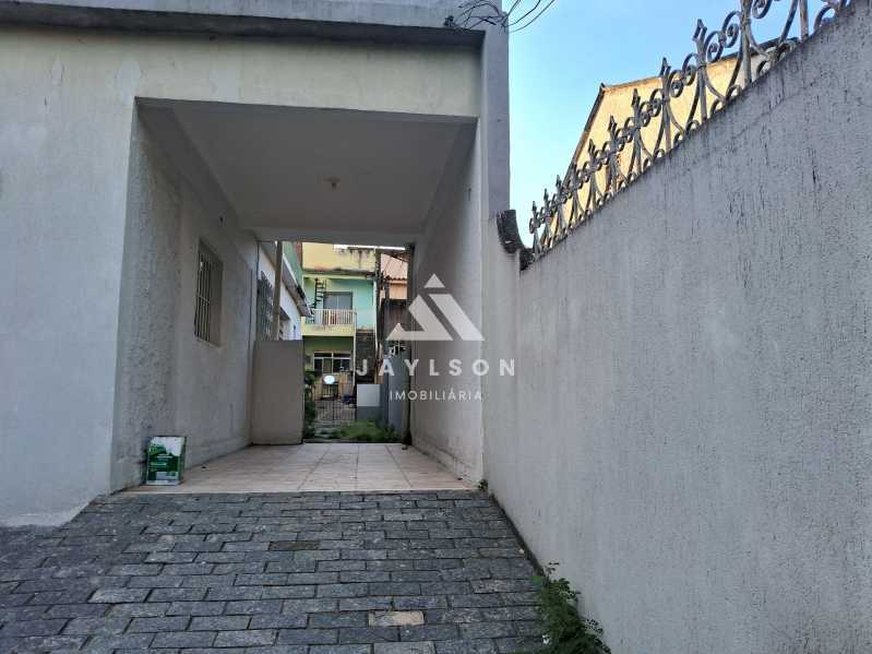 Casa à venda com 2 quartos, 40m² - Foto 2