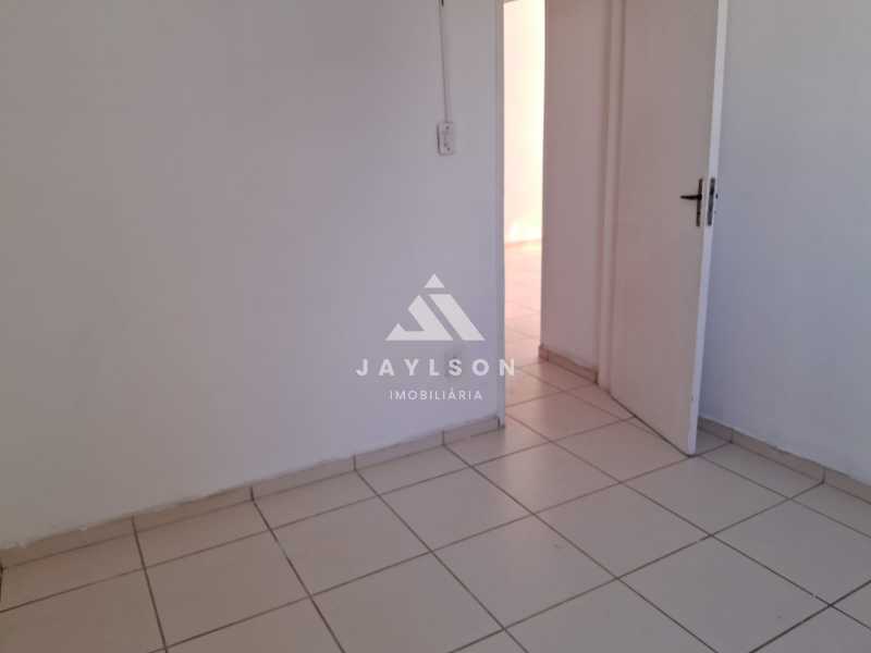 Apartamento à venda com 2 quartos, 64m² - Foto 6