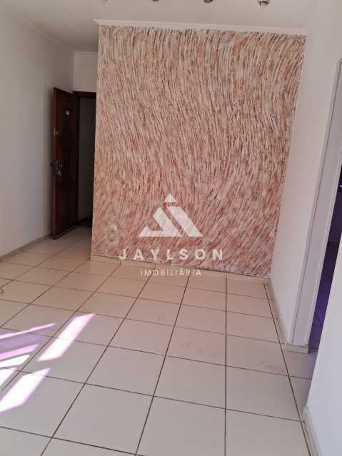 Apartamento à venda com 2 quartos, 64m² - Foto 1