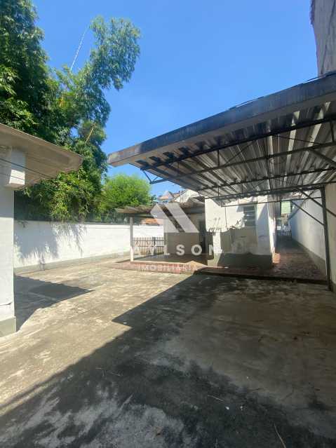 Casa à venda com 3 quartos, 90m² - Foto 13