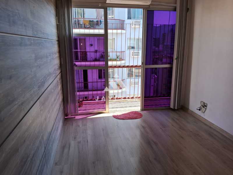 Apartamento à venda com 2 quartos, 72m² - Foto 4