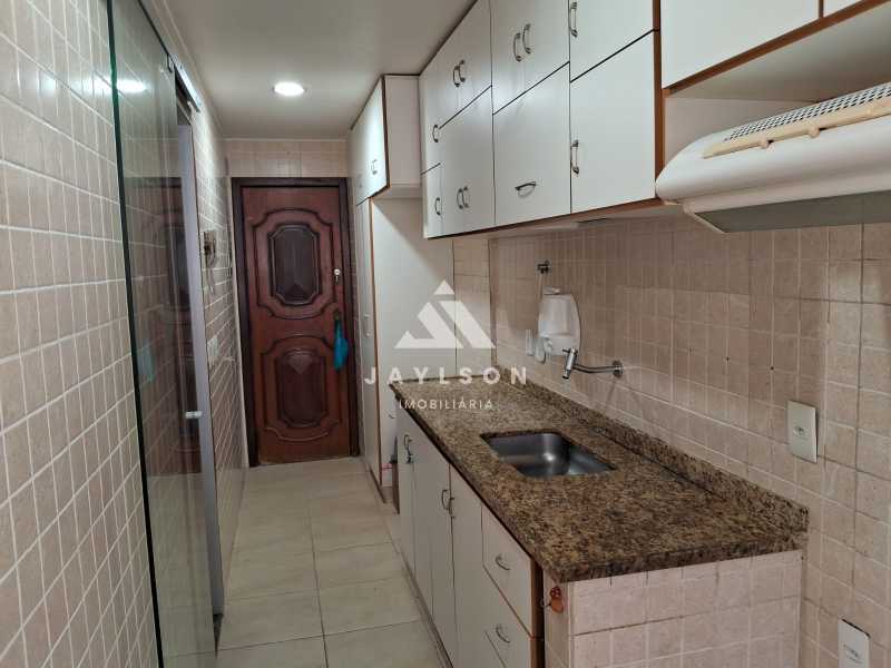 Apartamento à venda com 2 quartos, 72m² - Foto 18