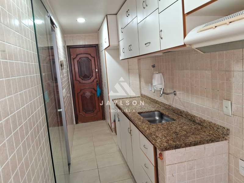 Apartamento à venda com 2 quartos, 72m² - Foto 17