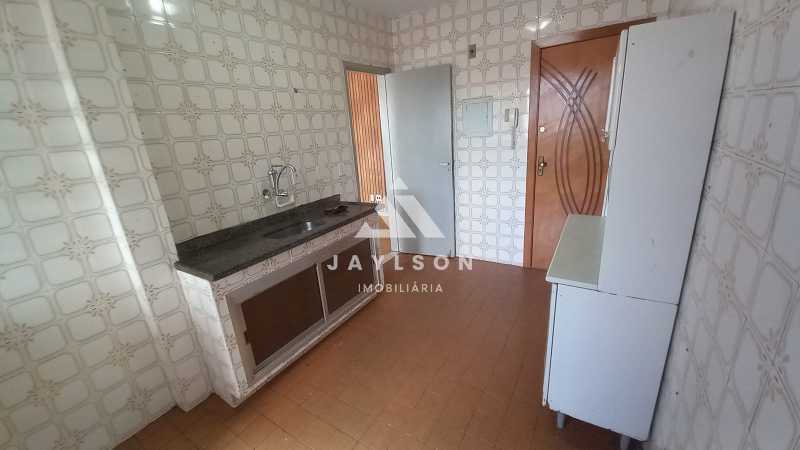 Apartamento à venda com 2 quartos, 65m² - Foto 12