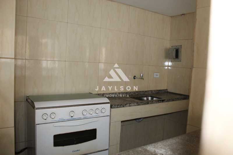 Apartamento à venda com 2 quartos, 65m² - Foto 24