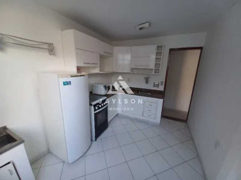 Apartamento à venda com 2 quartos, 60m² - Foto 9