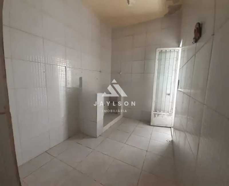 Casa de Vila à venda com 2 quartos, 60m² - Foto 11