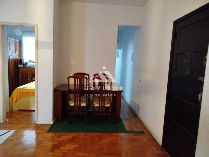 Apartamento à venda com 2 quartos, 47m² - Foto 3