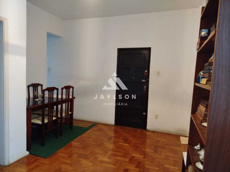 Apartamento à venda com 2 quartos, 47m² - Foto 2