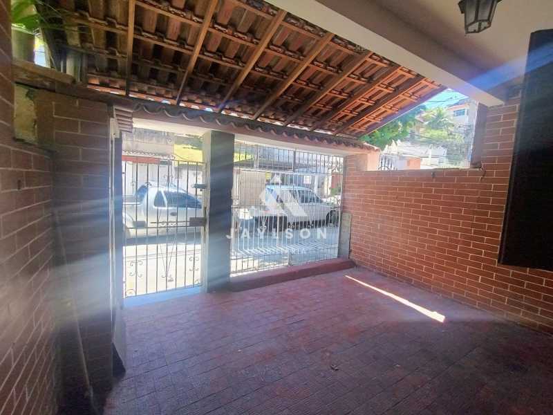 Casa, 3 quartos, 201 m² - Foto 2