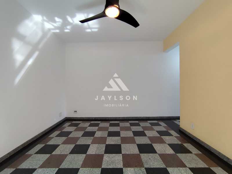 Apartamento à venda e aluguel com 2 quartos, 65m² - Foto 3
