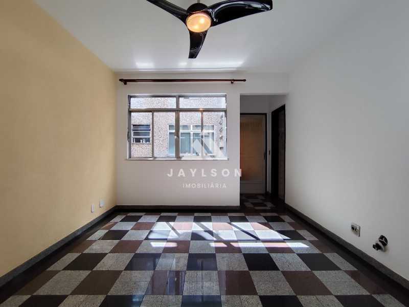 Apartamento à venda e aluguel com 2 quartos, 65m² - Foto 2