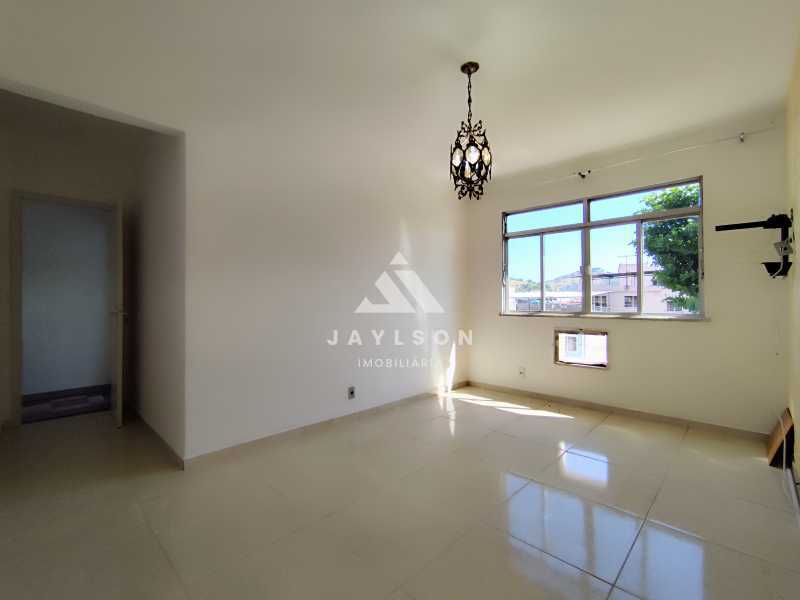 Apartamento à venda e aluguel com 2 quartos, 65m² - Foto 4