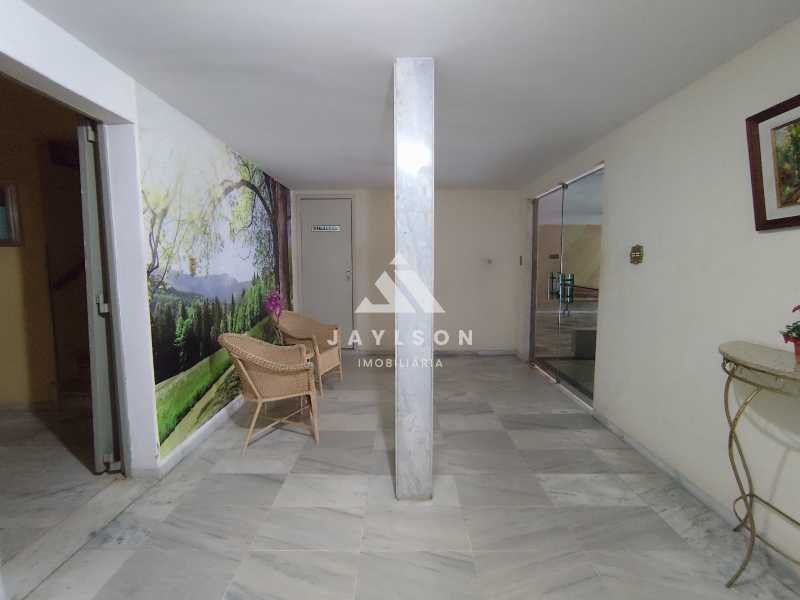 Apartamento à venda e aluguel com 2 quartos, 65m² - Foto 24