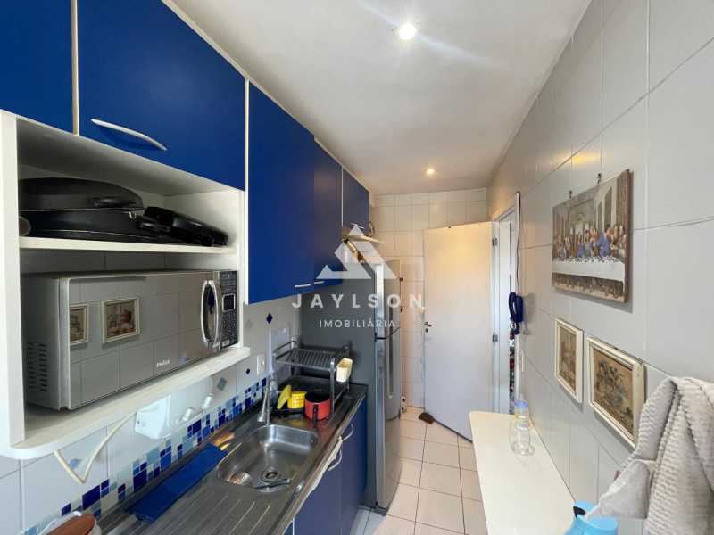 Apartamento à venda com 3 quartos, 76m² - Foto 15
