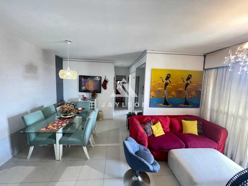 Apartamento à venda com 3 quartos, 76m² - Foto 2