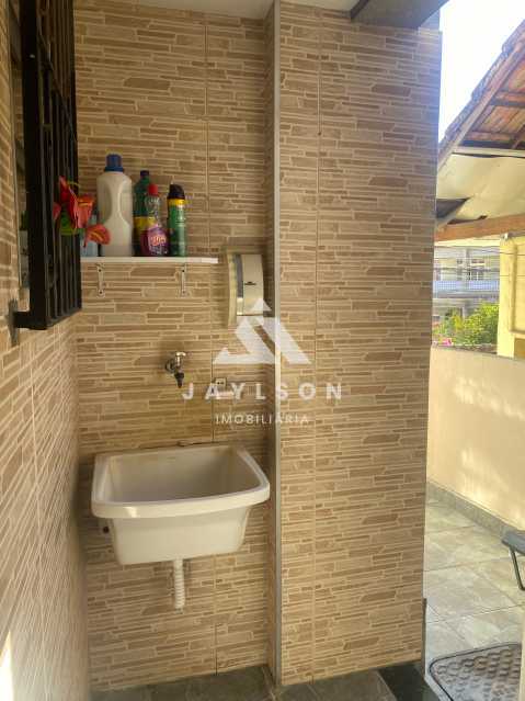 Casa à venda com 3 quartos, 219m² - Foto 17