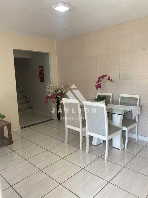 Casa à venda com 3 quartos, 219m² - Foto 5
