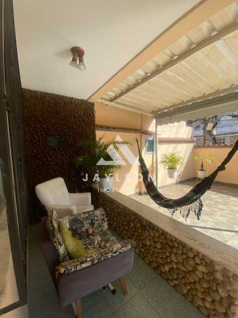 Casa à venda com 3 quartos, 219m² - Foto 24