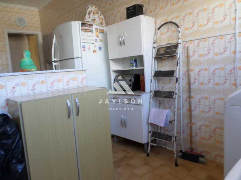 Apartamento à venda com 2 quartos, 75m² - Foto 7