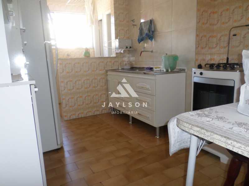 Apartamento à venda com 2 quartos, 75m² - Foto 9