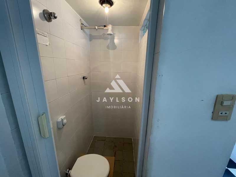 Apartamento à venda com 2 quartos, 70m² - Foto 19