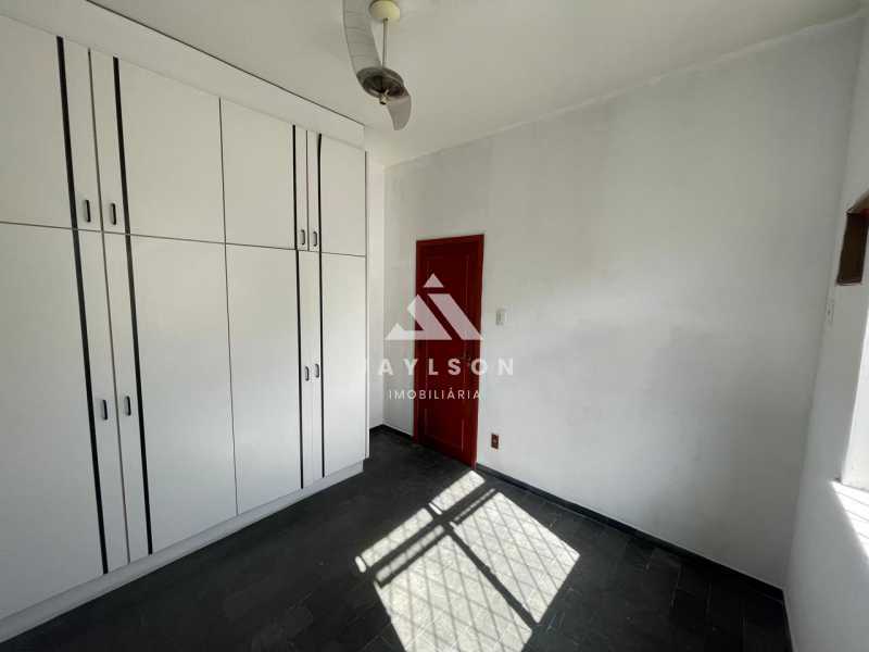 Apartamento à venda com 2 quartos, 70m² - Foto 7