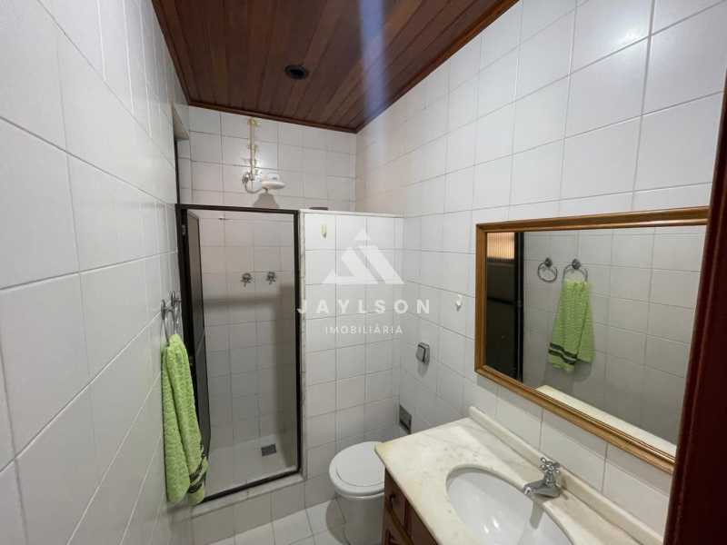 Apartamento à venda com 2 quartos, 70m² - Foto 18