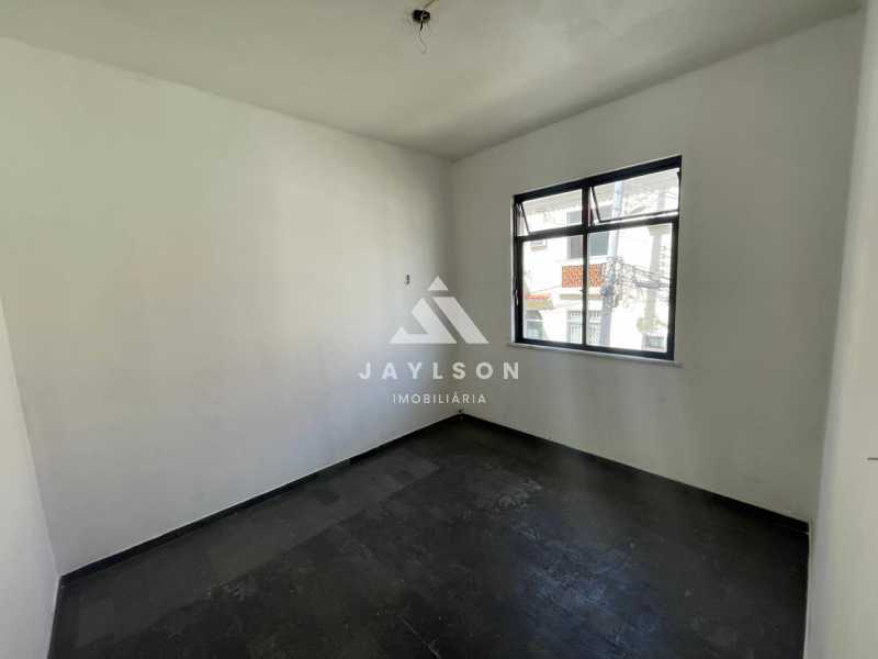Apartamento à venda com 2 quartos, 70m² - Foto 4