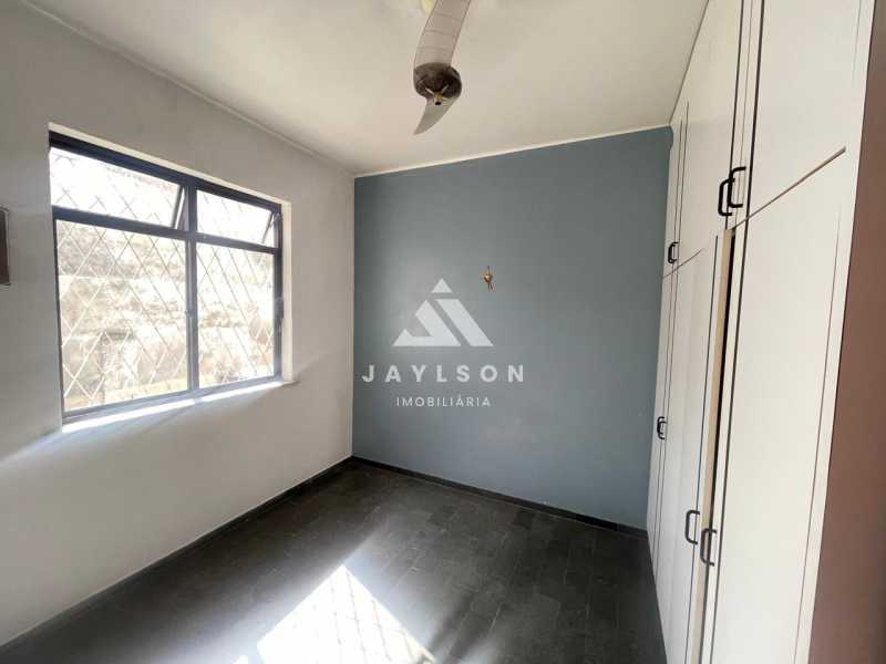 Apartamento à venda com 2 quartos, 70m² - Foto 9