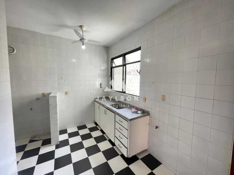 Apartamento à venda com 2 quartos, 70m² - Foto 14