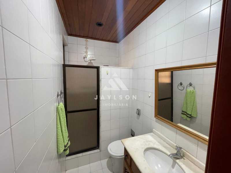 Apartamento à venda com 2 quartos, 70m² - Foto 17