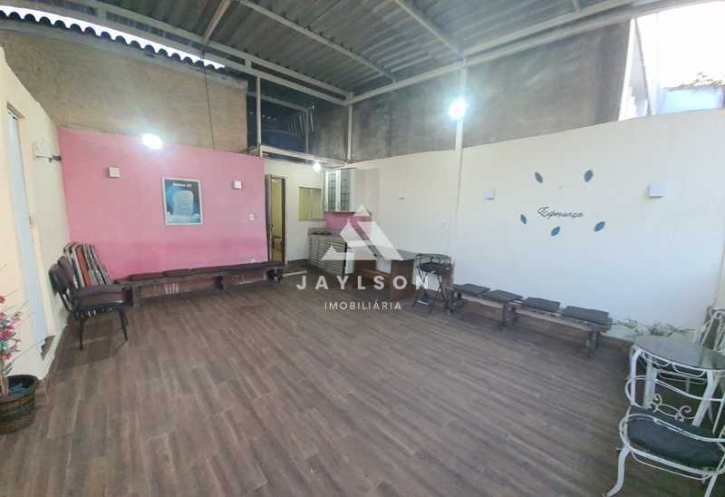 Casa à venda com 2 quartos, 50m² - Foto 27