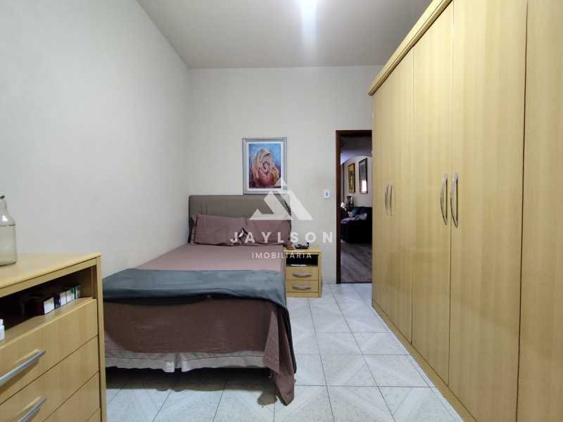 Casa à venda com 4 quartos, 262m² - Foto 4