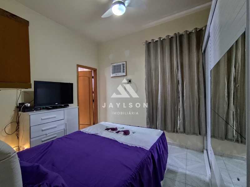 Casa à venda com 4 quartos, 262m² - Foto 11