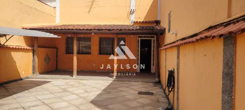 Casa à venda com 3 quartos, 93m² - Foto 1