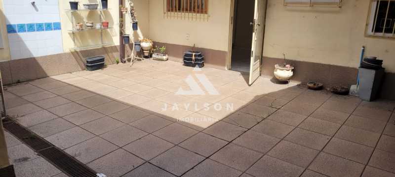 Casa à venda com 3 quartos, 93m² - Foto 29